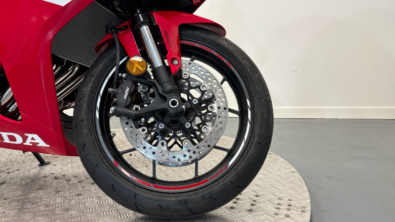 Honda CBR650R E-Clutch (26MY)